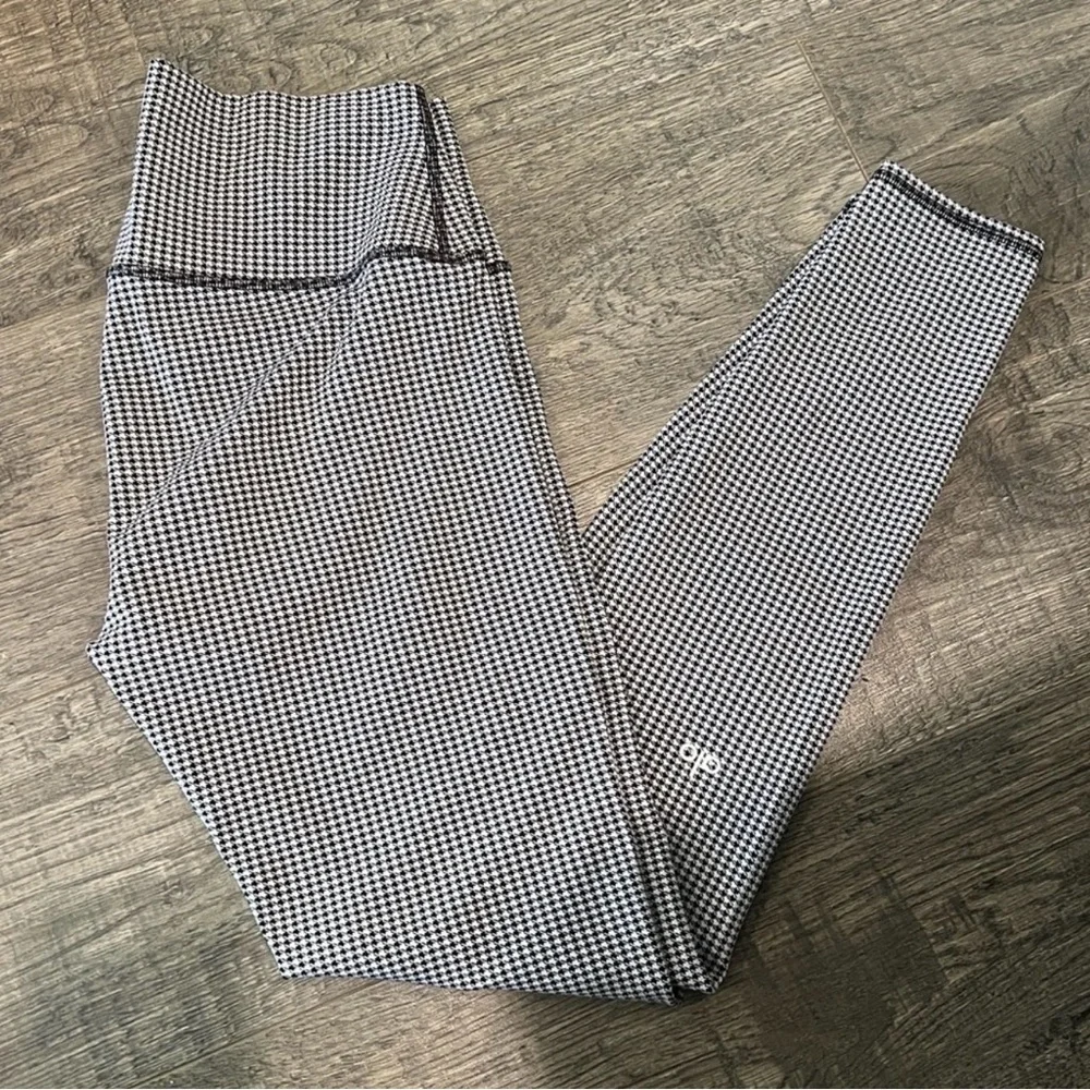ALO Yoga Houndstooth Legging Limited edition size L
